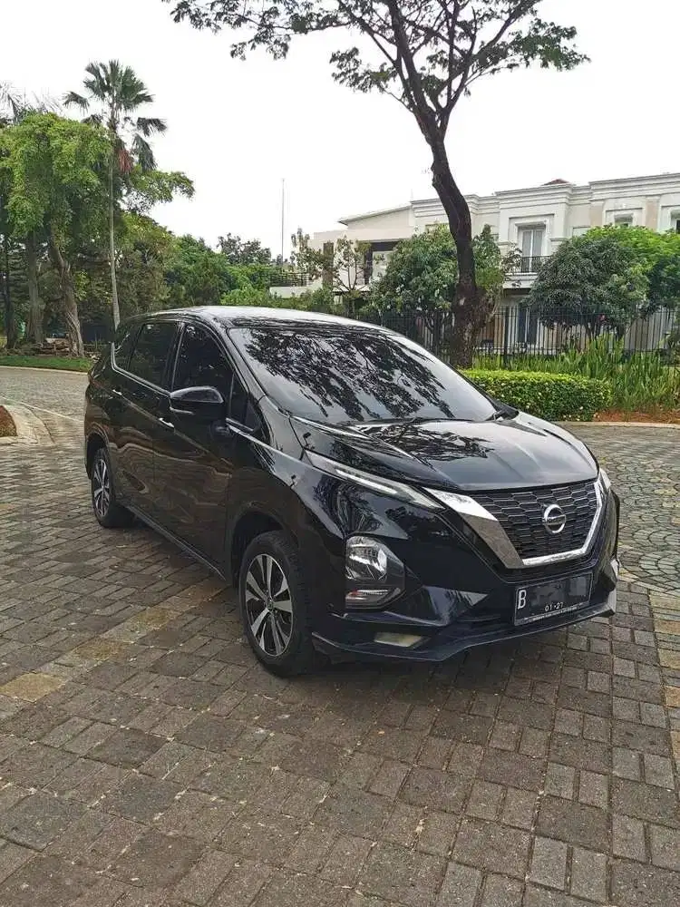 nissan livina (2021)