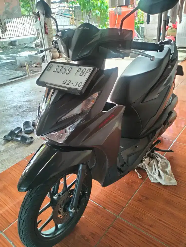 Honda beat Deluxe.cbs iss pajak hidup tinggal pake km rendah