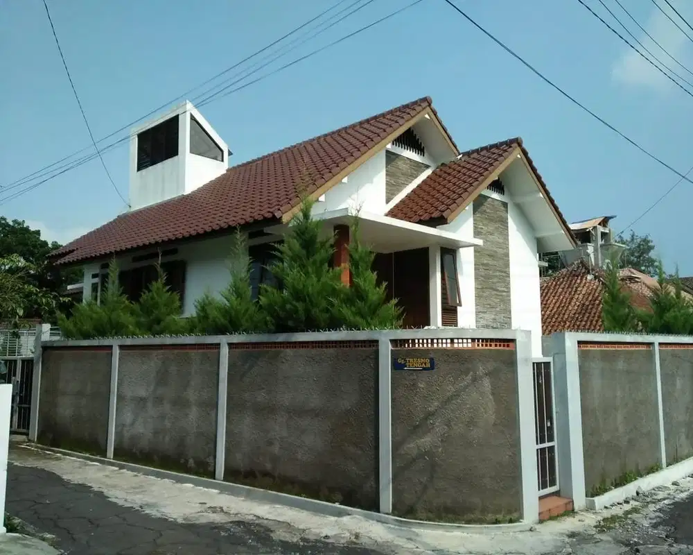 Rumah 2 Lantai Kota Magelang