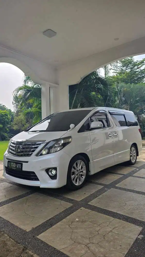 Toyota Alphard 2010 Bensin