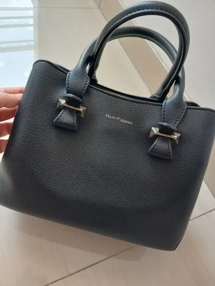 HUSH PUPPIES ORIGINAL – BLACK HANDBAG | PRELOVED