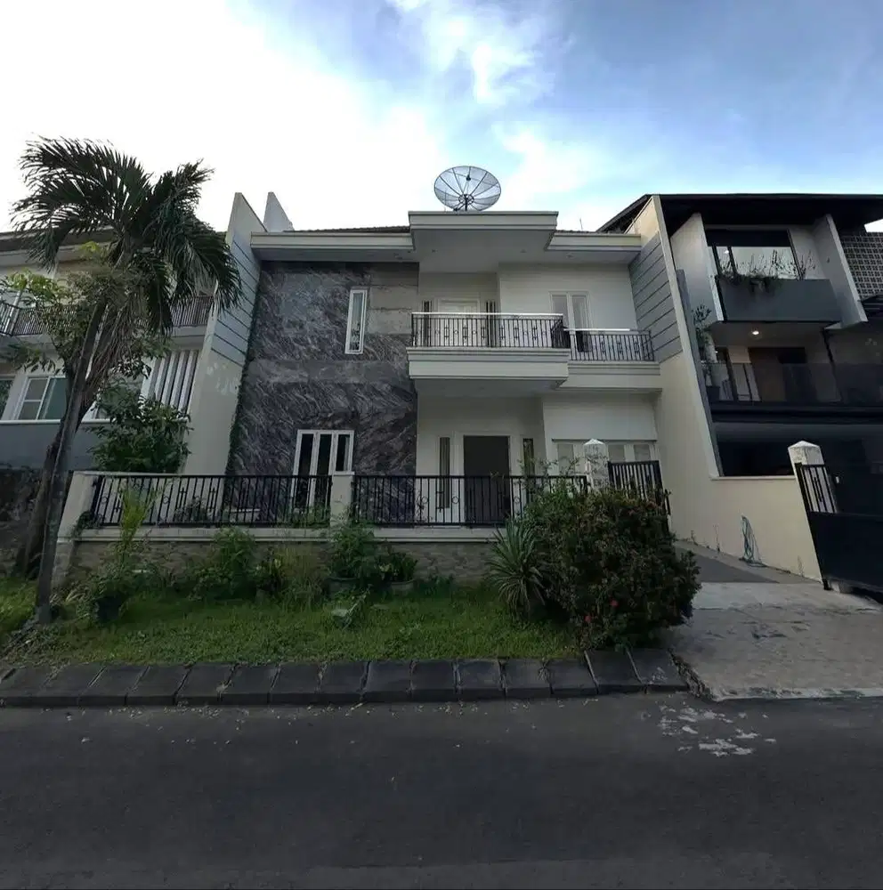 Dijual Rumah Citraland Eastwood Minimalis 2 Lantai Siap Huni