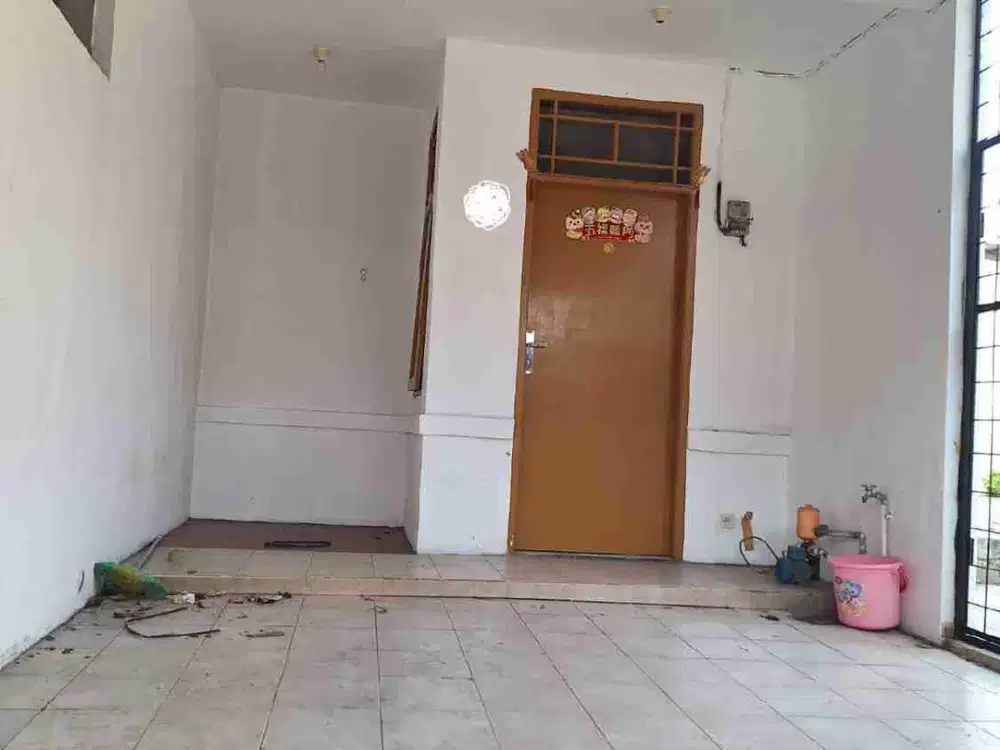 DIJUAL / DISEWAKAN RUMAH TAMAN PALEM LESTARI - JAKARTA BARAT