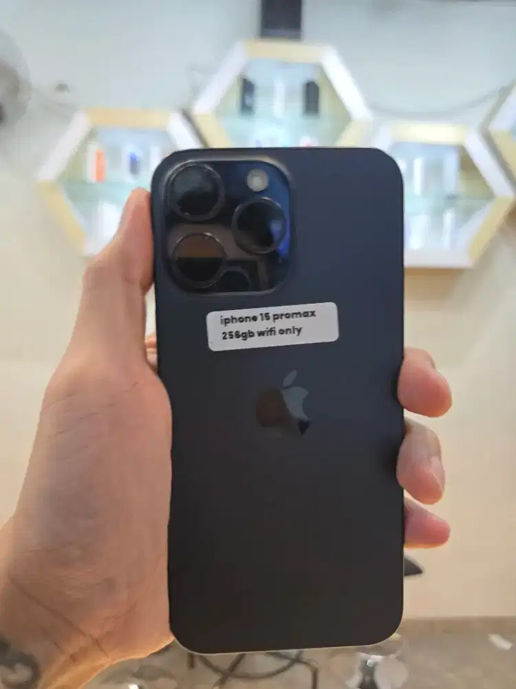 IPhone 15 promax 256 wifi