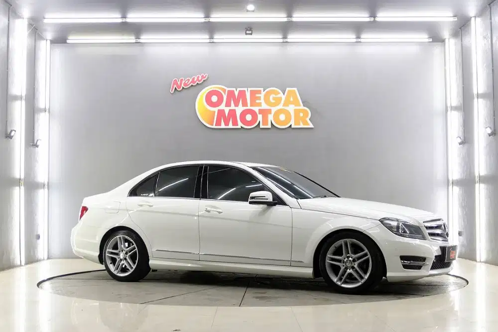 ANTIK MERCEDES BENZ C250 AMG AT TAHUN 2013