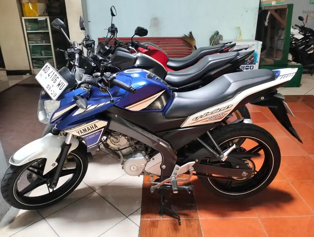 Yamaha Vixion new istimewa