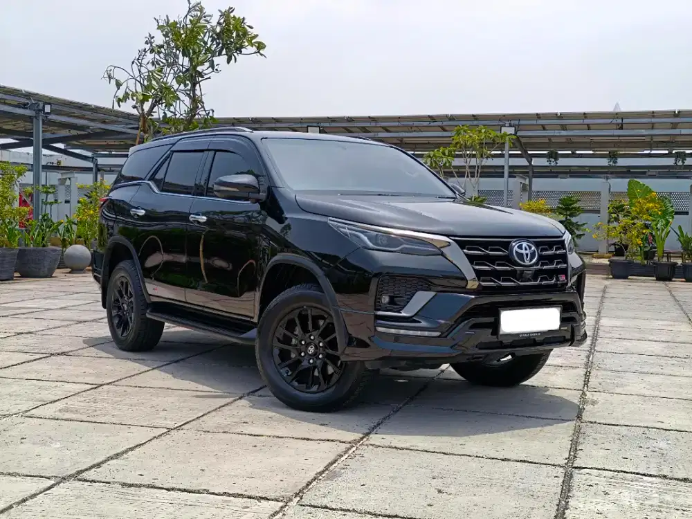 Fortuner VRZ GR Sport 2.8 AT 2024
