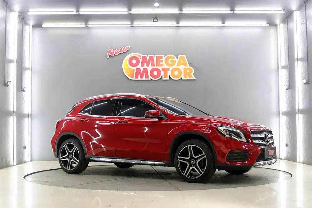 ANTIK MERCEDES BENZ GLA 200 AMG AT TAHUN 2019