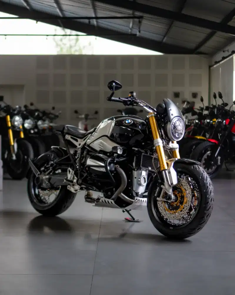 BMW R Nine T Black Strom Metallic 2014 Mods Up to 200Jtan