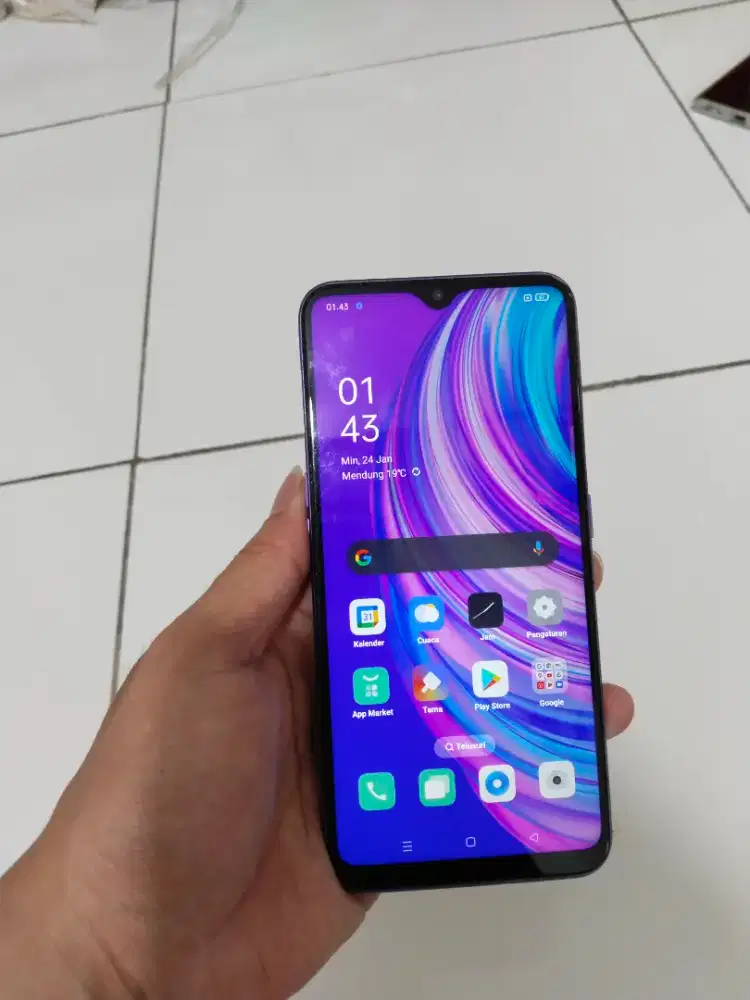 Oppo f11 4/128gb