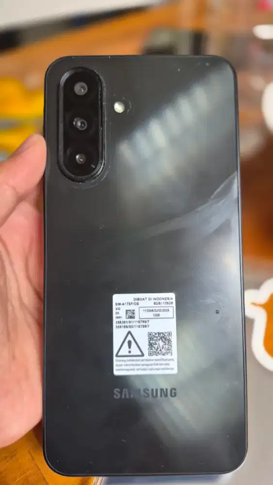 Hp samsung A17 like new pemakaian 4 bulan