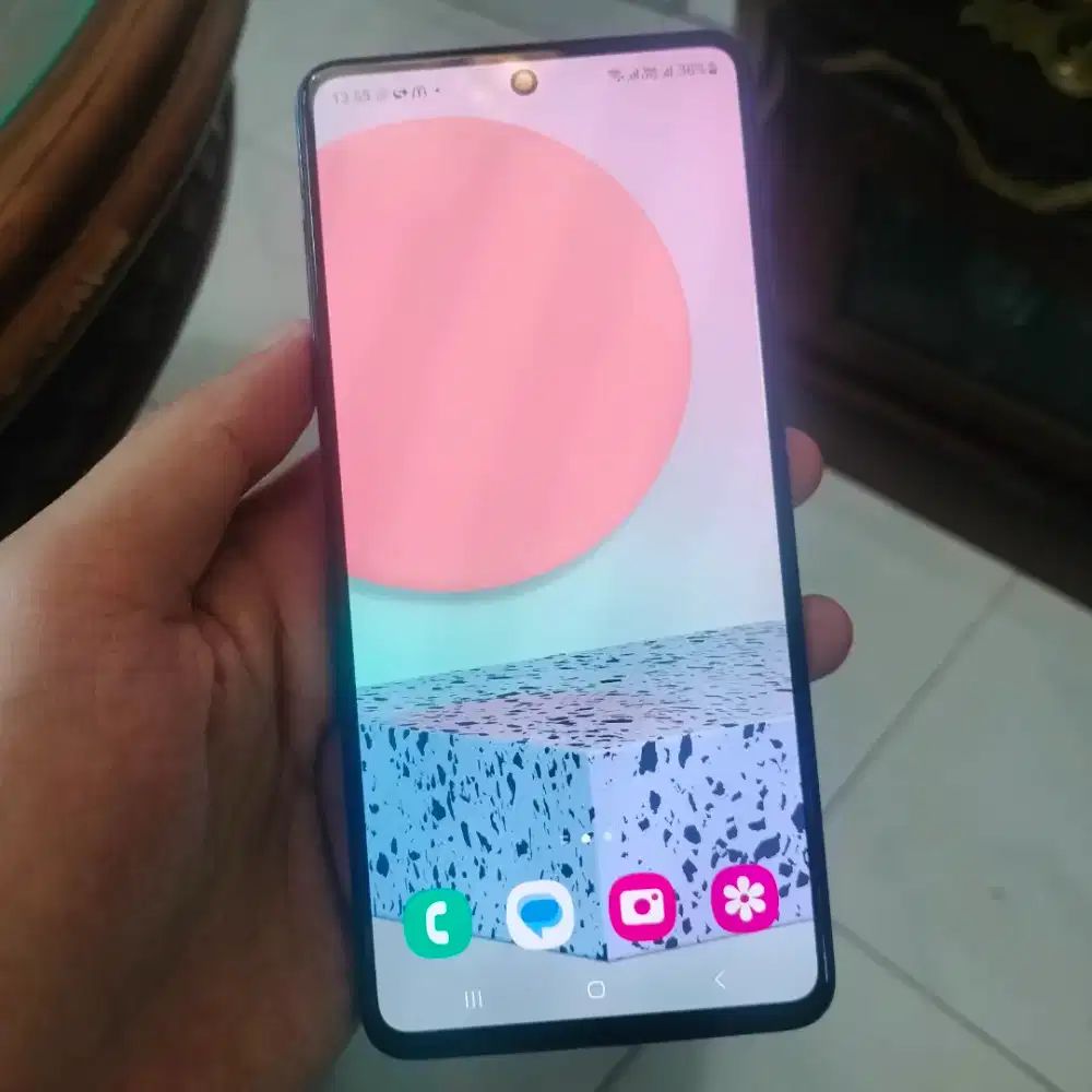 Samsung galaxy M52 5G warna biru minus wajar