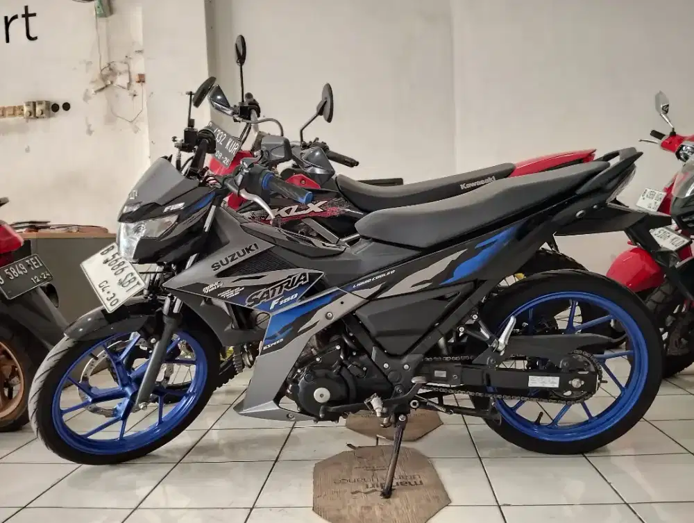 ISTIMEWA SATRIA FU 150 th 2025 KM 16K PJK ON Cash Kredit TT Cc
