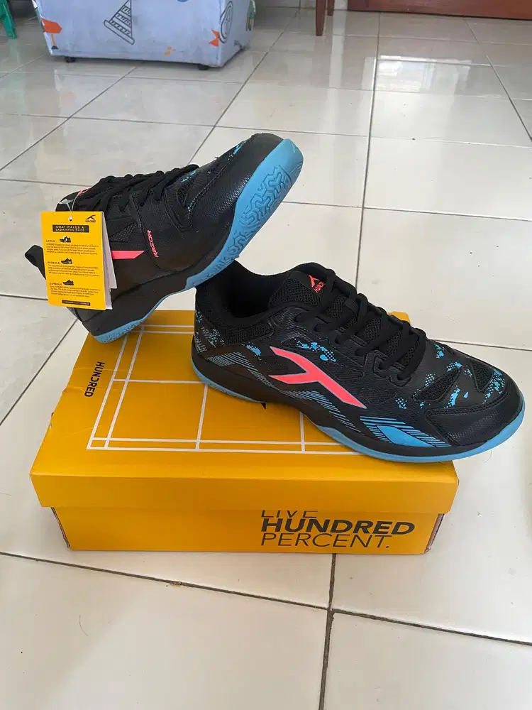 JUAL SEPATU HUNDRED BADMINTON
