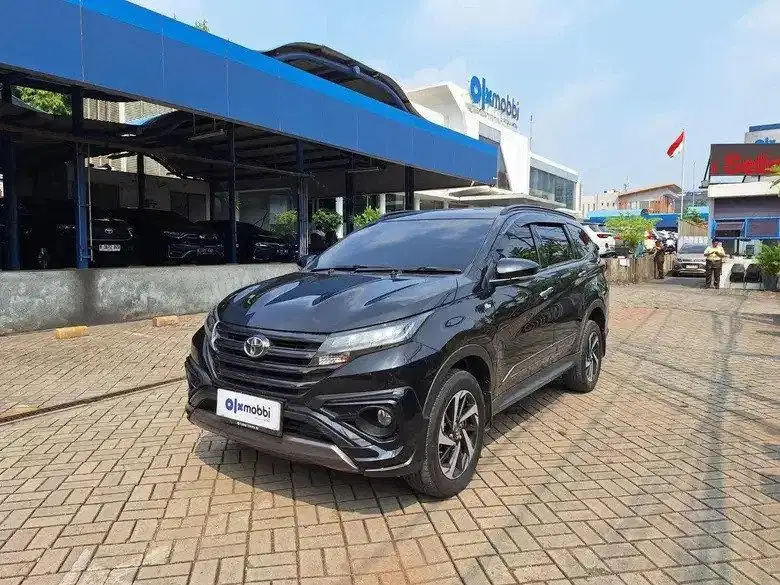 Pajak Panjang - Toyota Rush 1.5 GR Sport Bensin-AT 2022