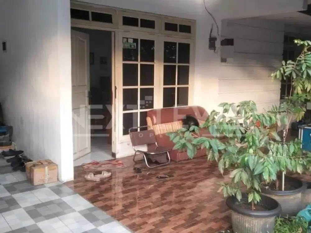 Dijual Rumah Wiyung Hitung Tanah Bonus Bangunan Babatan Mukti Minimalis Strategis Siap Hunii