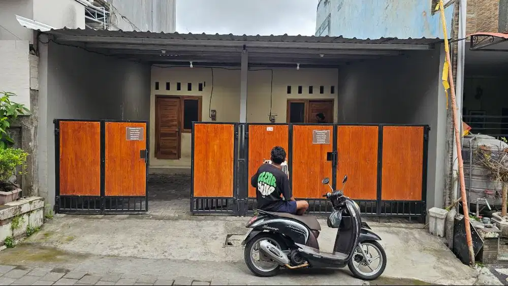 2 kamar masing2 fas garase , kamar dan kamar mandi