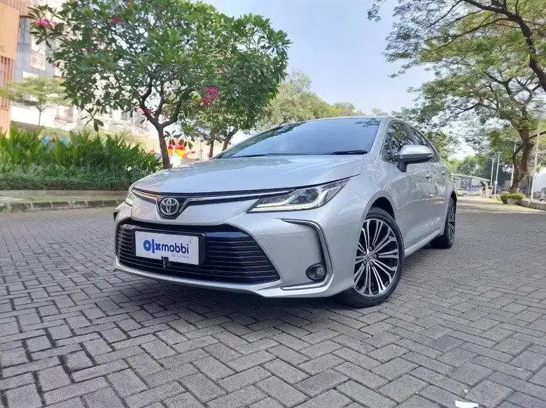 Toyota Corolla Altis 1.8 V Bensin-AT 2021