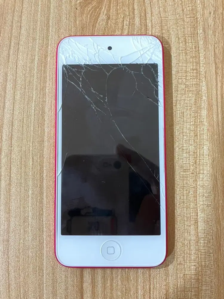 iPod Touch 7th Gen 32GB Pink Edition B