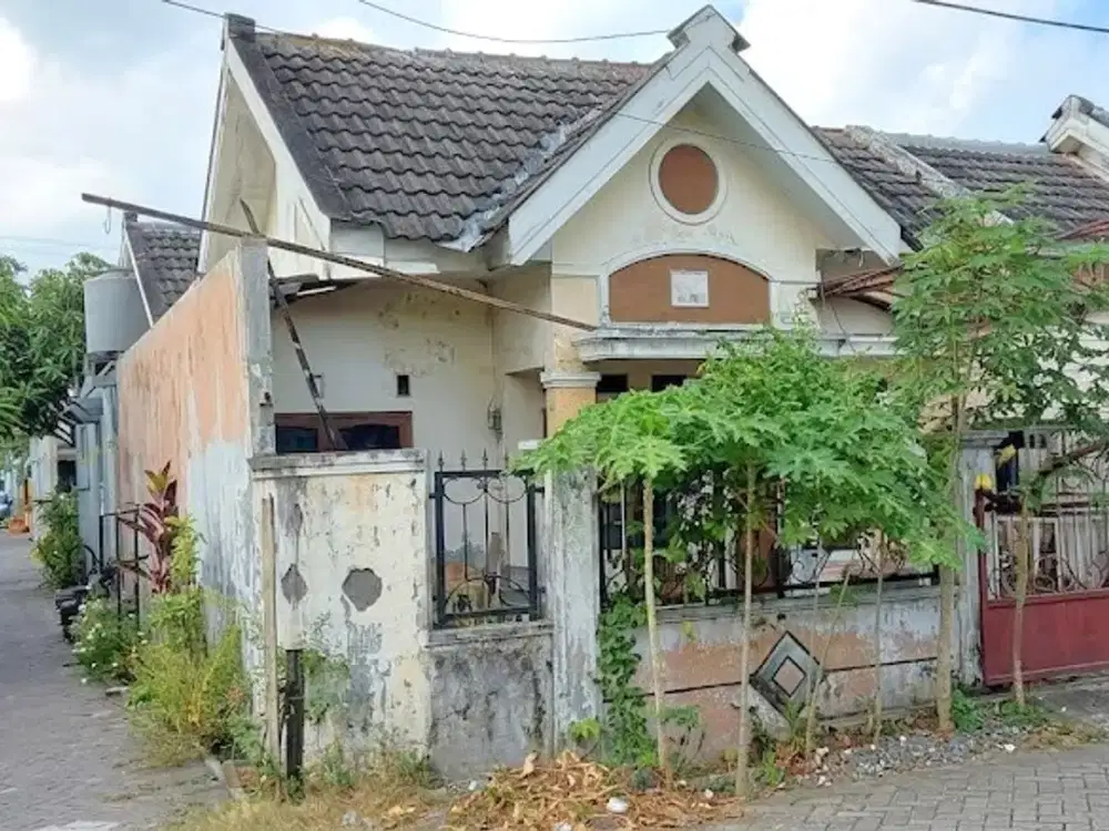 2156 Jual Rumah Perlu Renov di Surabaya Graha Pakal Kencana Dekat Gresik
