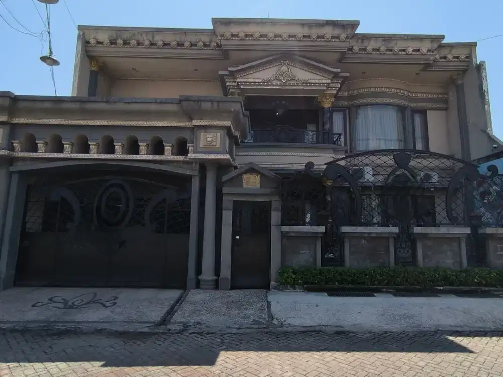 Rumah Dharmahusada Indah Siap Huni , Lantai Marmer , Row 3 Mobil
