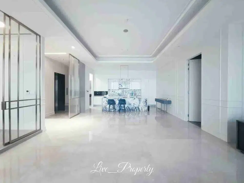 Dijual Regent Residence, 3 bedrooms 251sqm, furnished, Harga terbaik.