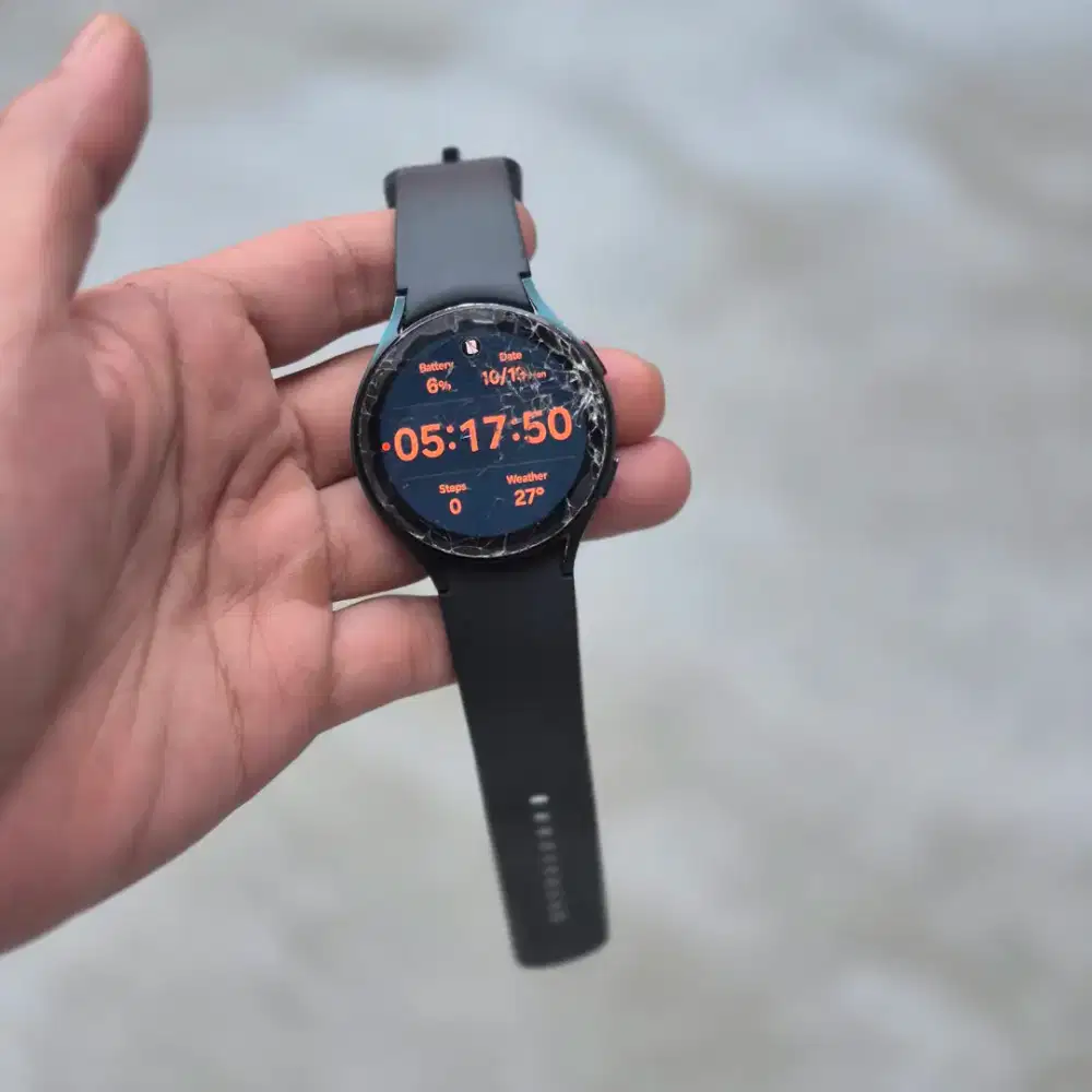 JAM TANGAN SMART WATCH SAMSUNG GALAXY WATCH 4 MINUS RETAK DAN BATTERY