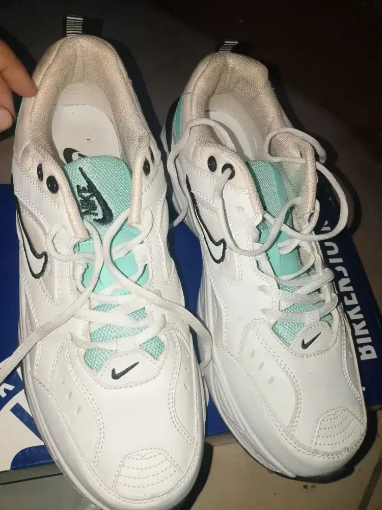 Sepatu runing josjis