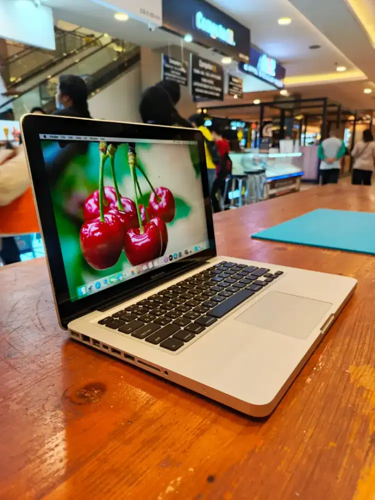 Macbook Pro 13 inch mid 2012