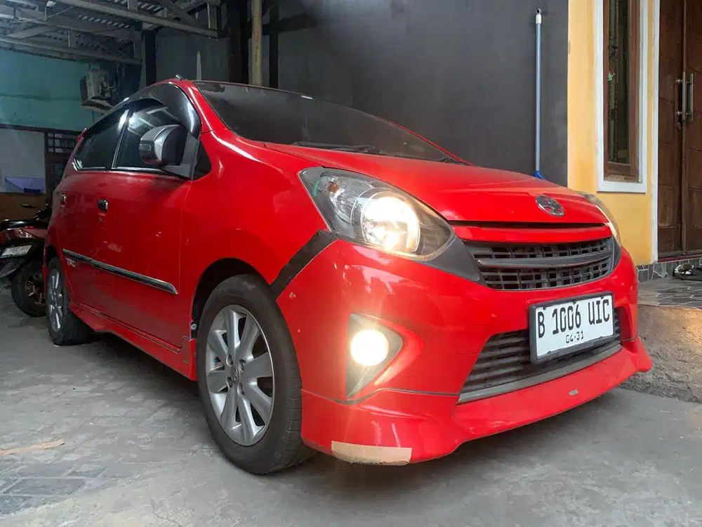 Agya 2016 TRDS Warna Merah