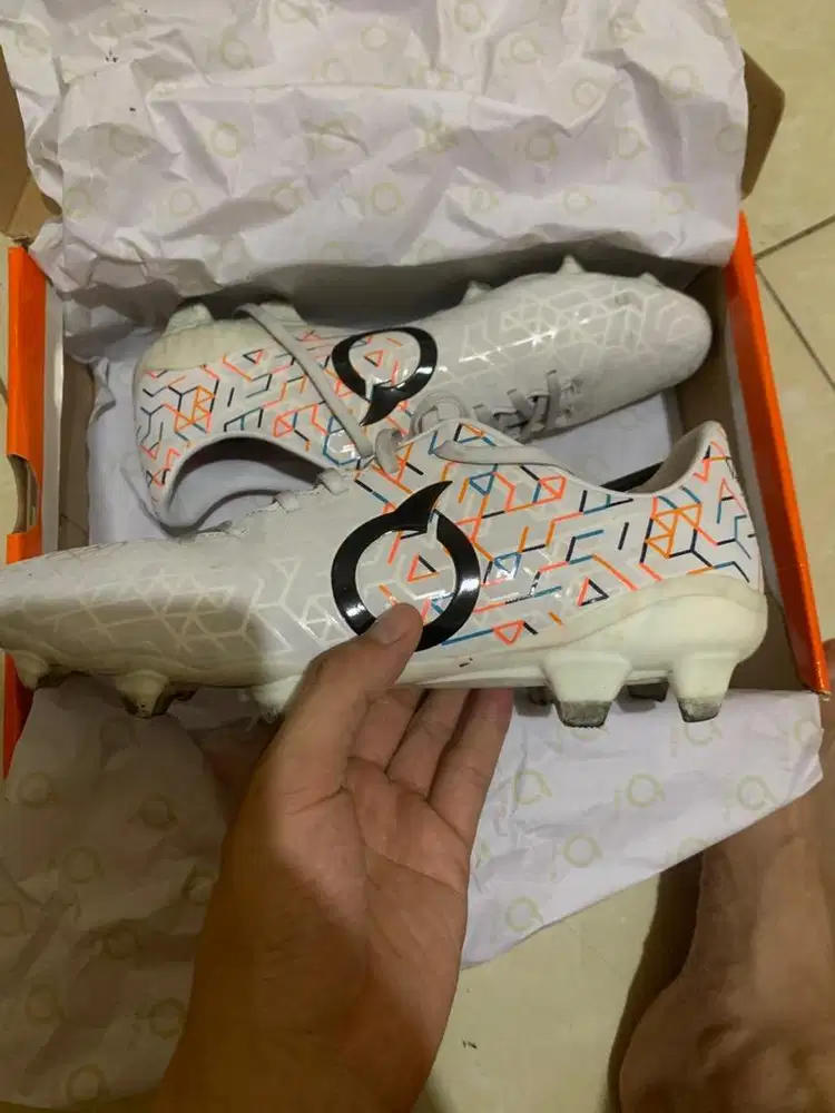 Sepatu sepak bola ortuseight catalyat weave fg