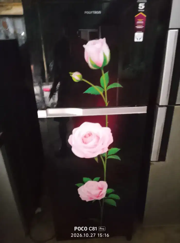 Kulkas 2 pintu polytron