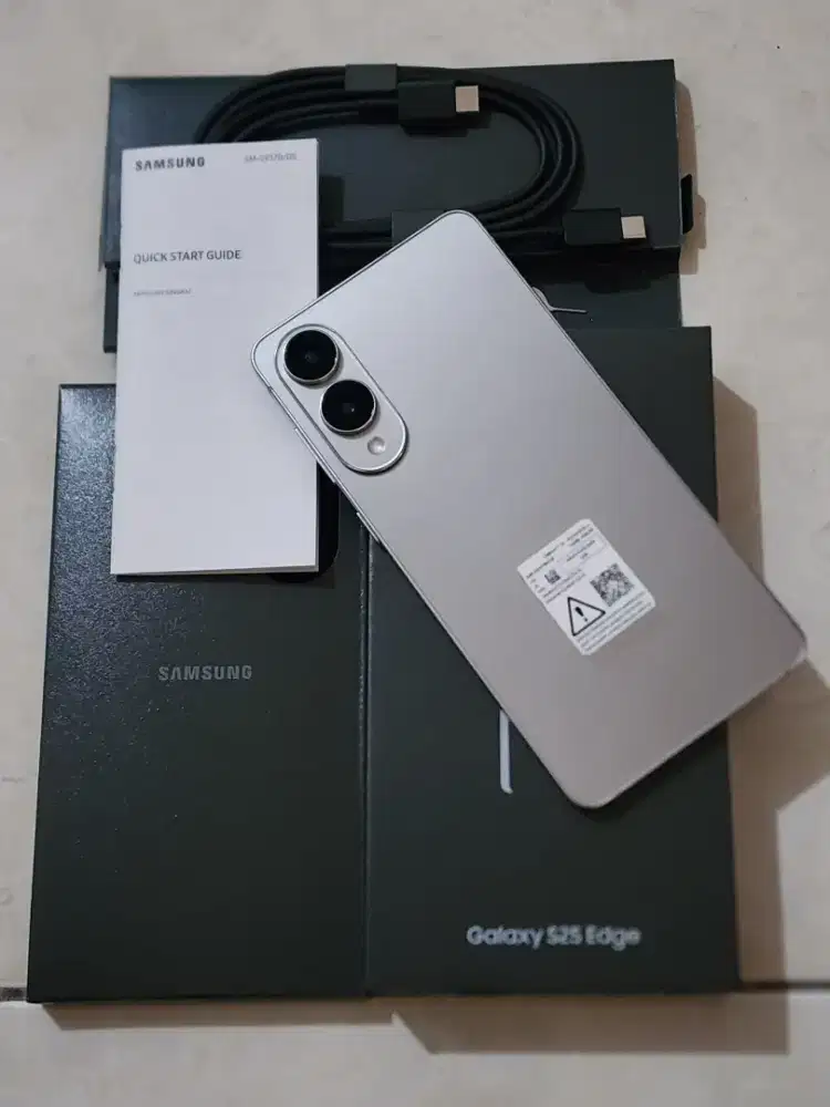 Samsung S25 Edge 5G 12/256Gb, warna Silver SEIN, kondisi 99,9% Mulus