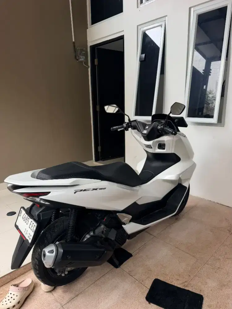 Honda PCX 160 2025 kilometer 1900