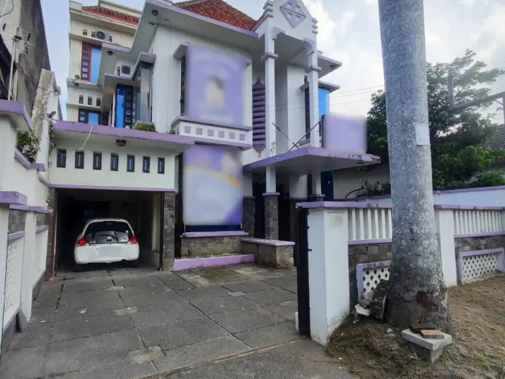 PELUANG INVESTASI! VILLA 8 KAMAR TIDUR DI KAWASAN USU!