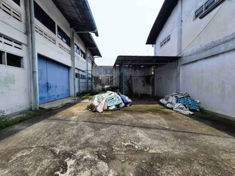 Dijual Murah Gudang Strategis di Jalan Raya Kletek Sidoarjo