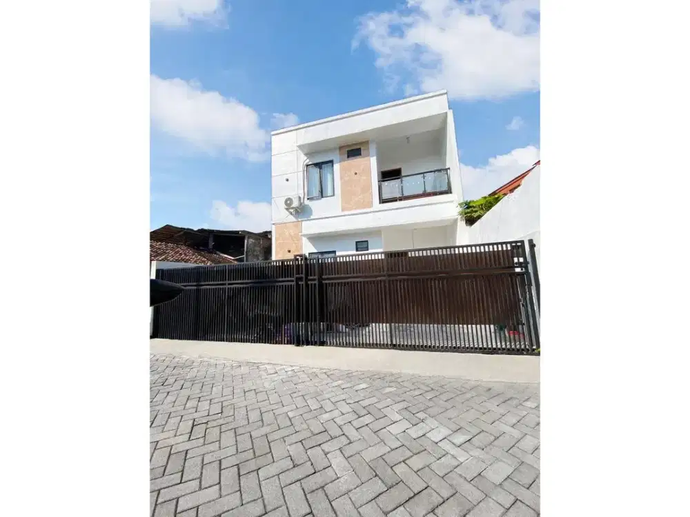 Rumah Cantik 2 Lantai Minomartani Sleman LT86 LB80 - 1KM Terminal Condongcatur Dekat UGM UPN - SHM