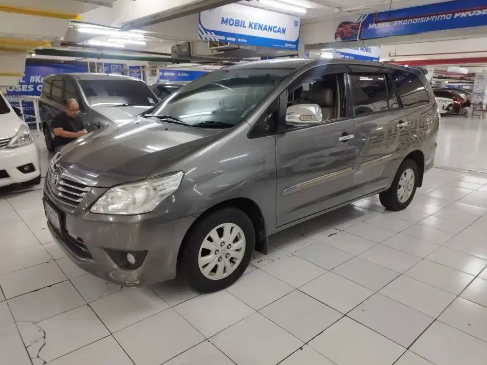 Innova G Diesel MT 2012 Grey #toyota #otomotif #toyotakijang #mobil