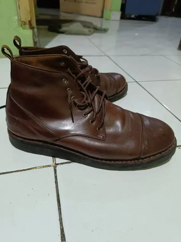 Sepatu Kulit Otiv