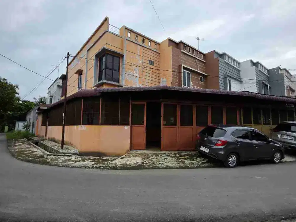 Rumah hoki bentuk Holo