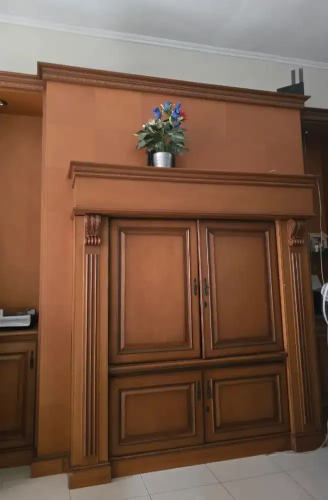 Meubel Lemari Kayu Vintage