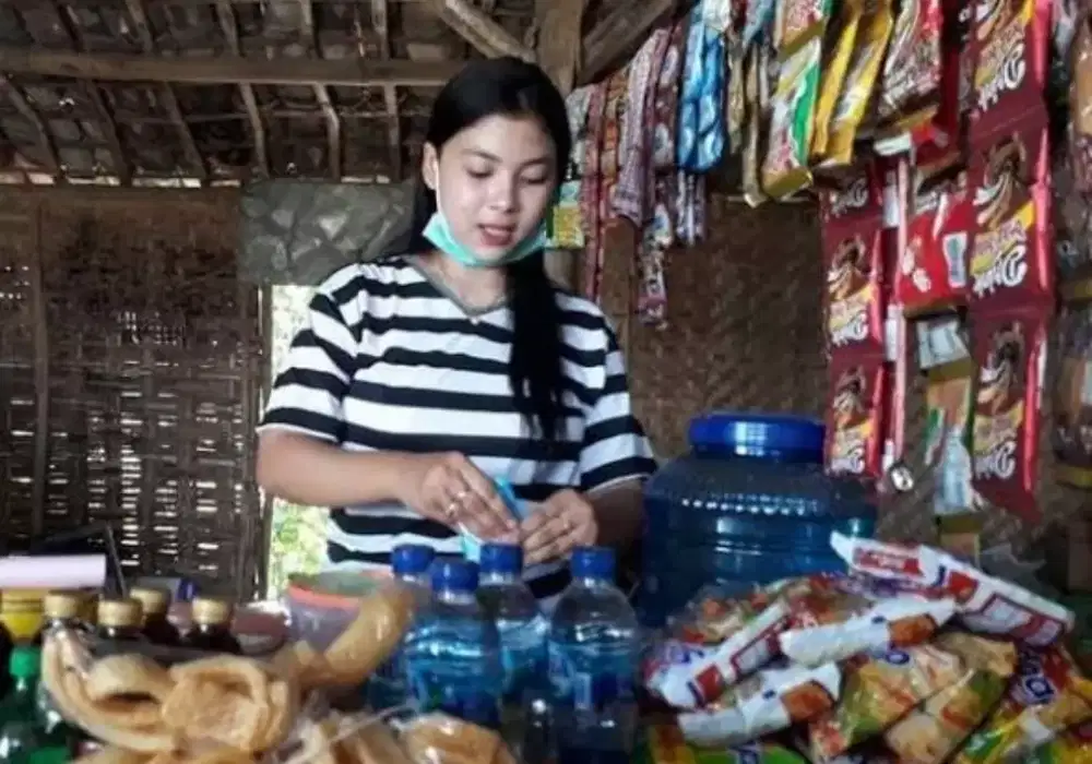 Pemetik Siri ( perempuan )