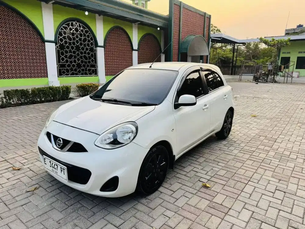 Nissan March L 2013 MATIC AT BENSIN