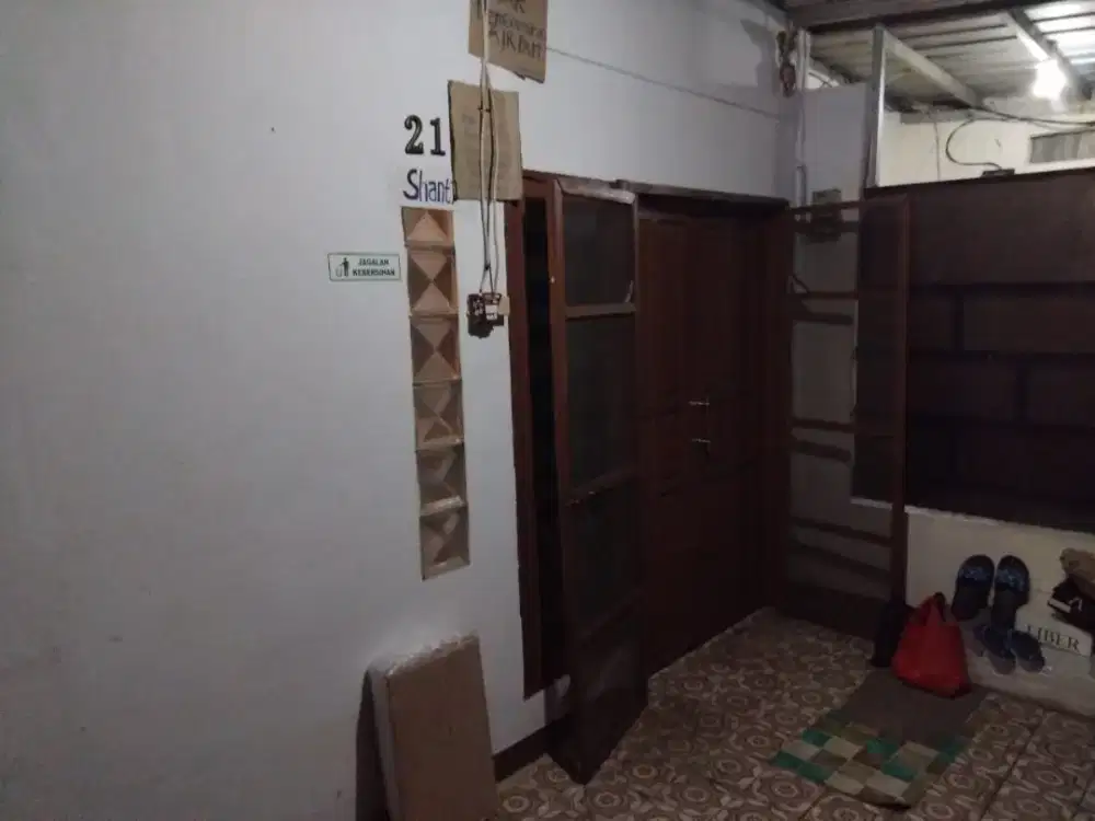 Disewakan Cepat Rumah Strategis di Pusat Kota Jakarta Barat