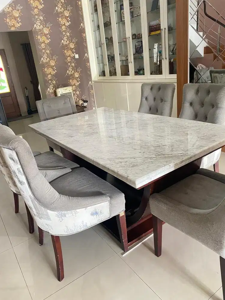 Felicia Dinning Table