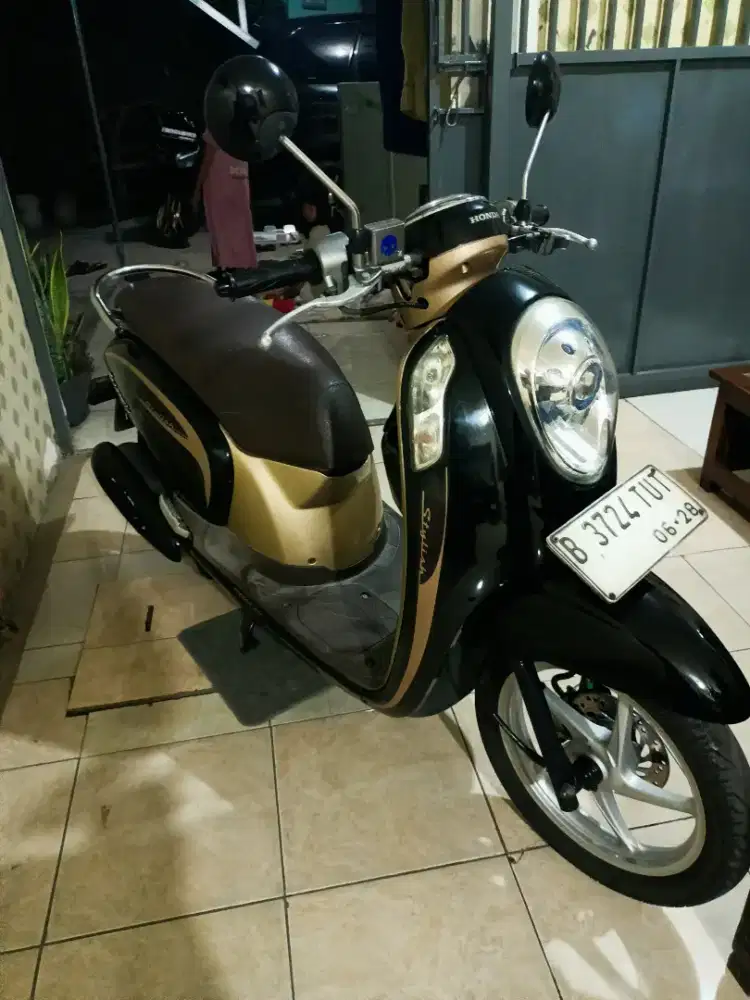 DIJUAL CEPAT HONDA SCOOPY F 1 ORISINIL