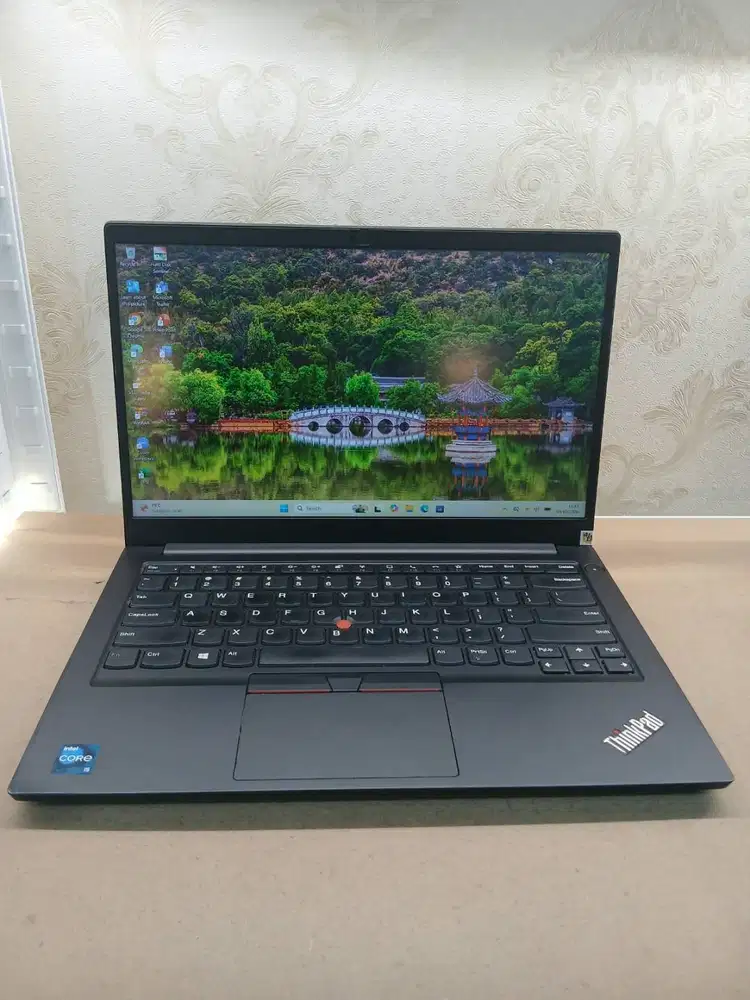 laptop Lenovo ThinkPad E14 intel core i5 Gen 11 RAM 8GB SSD 256GB