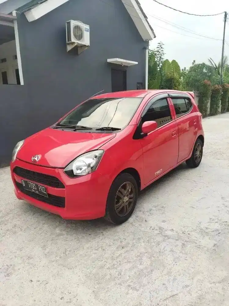 daihatsu ayla (2015)