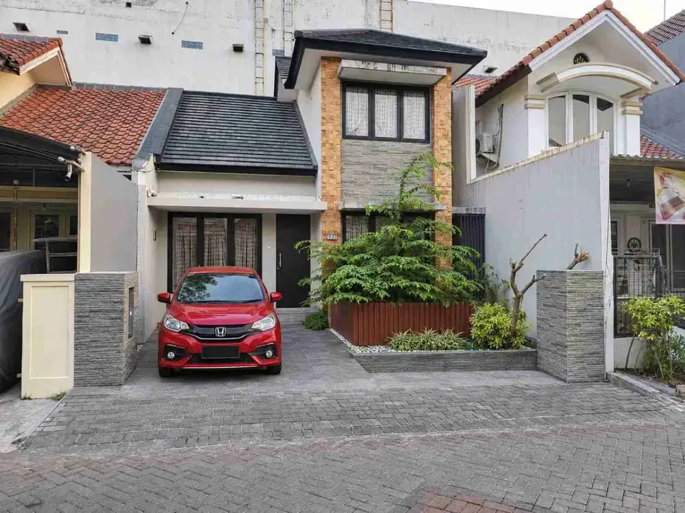 HOT!! Jual Rumah Villa Valencia - Pakuwon Indah