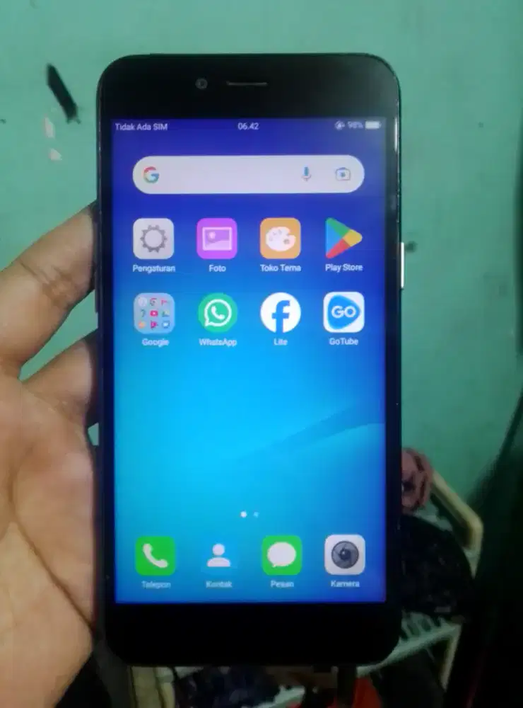 Oppo A71 4G 2/16 layar 5.2 inchi mulus